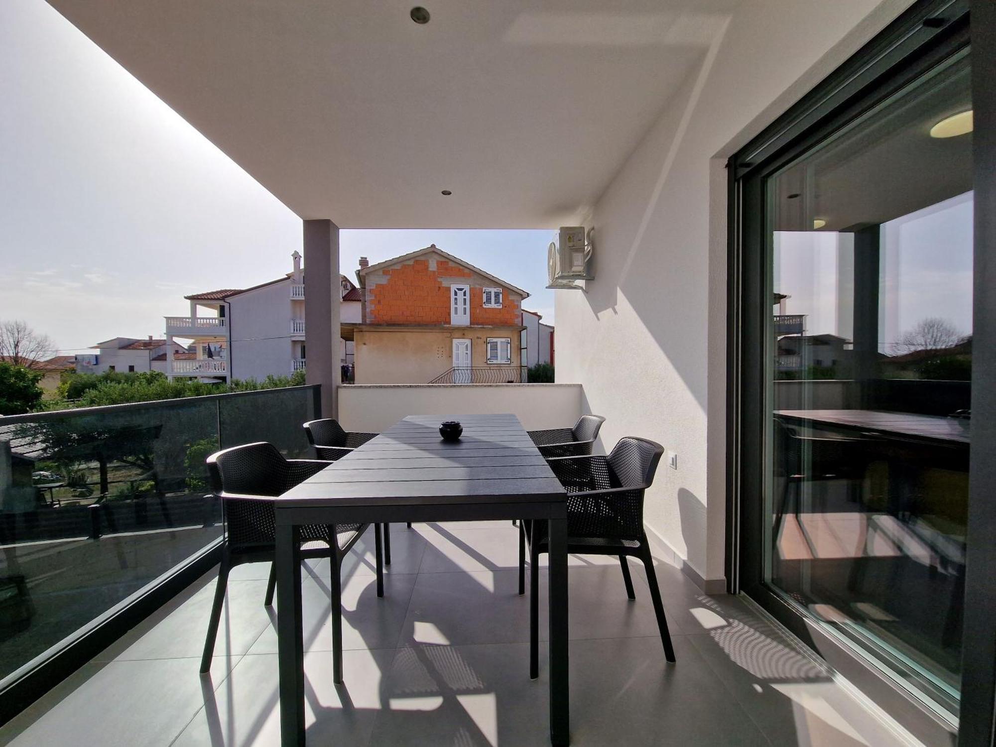 Apartments Okit Vodice Exteriör bild