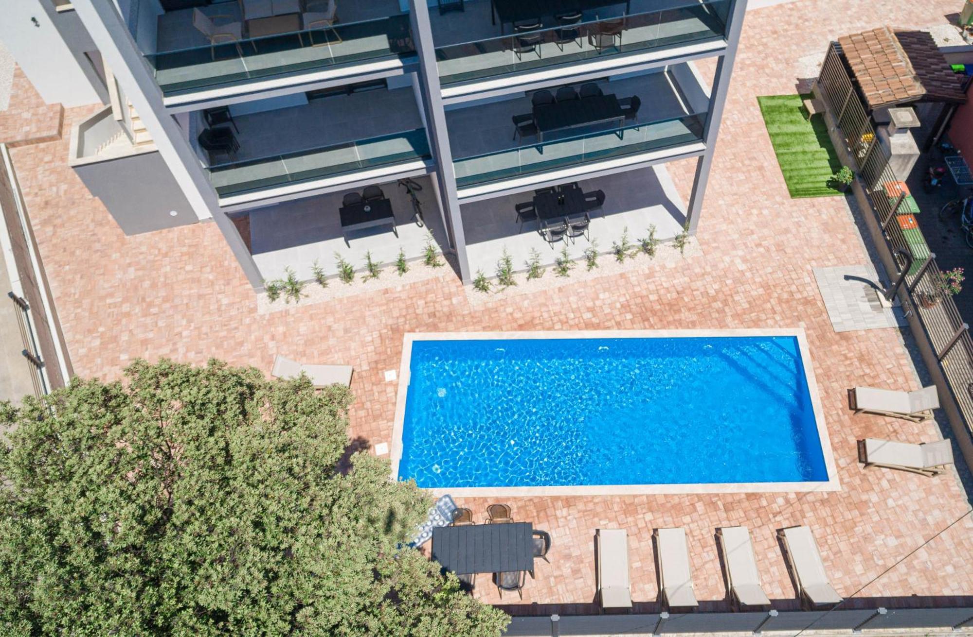 Apartments Okit Vodice Exteriör bild