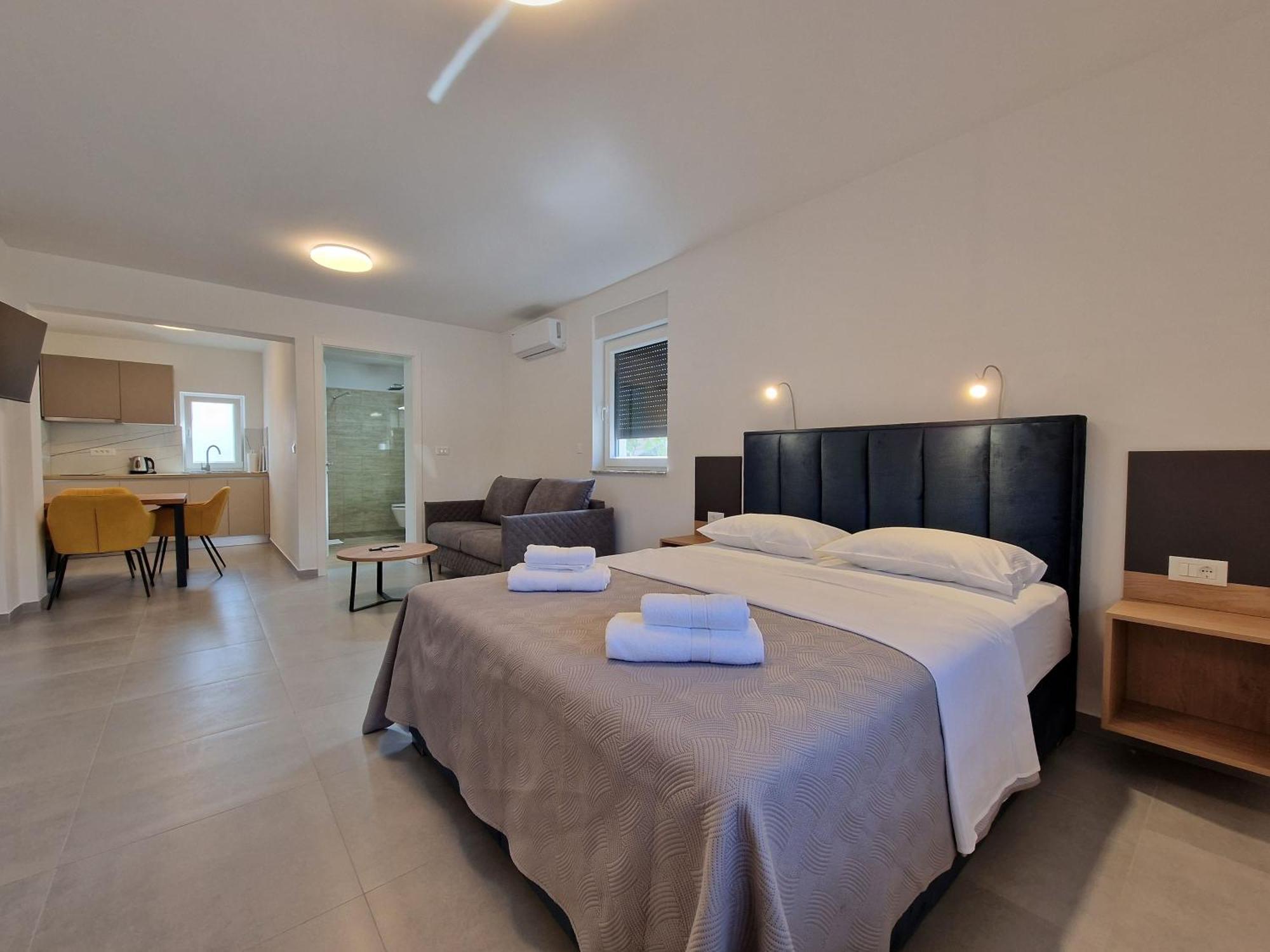 Apartments Okit Vodice Rum bild