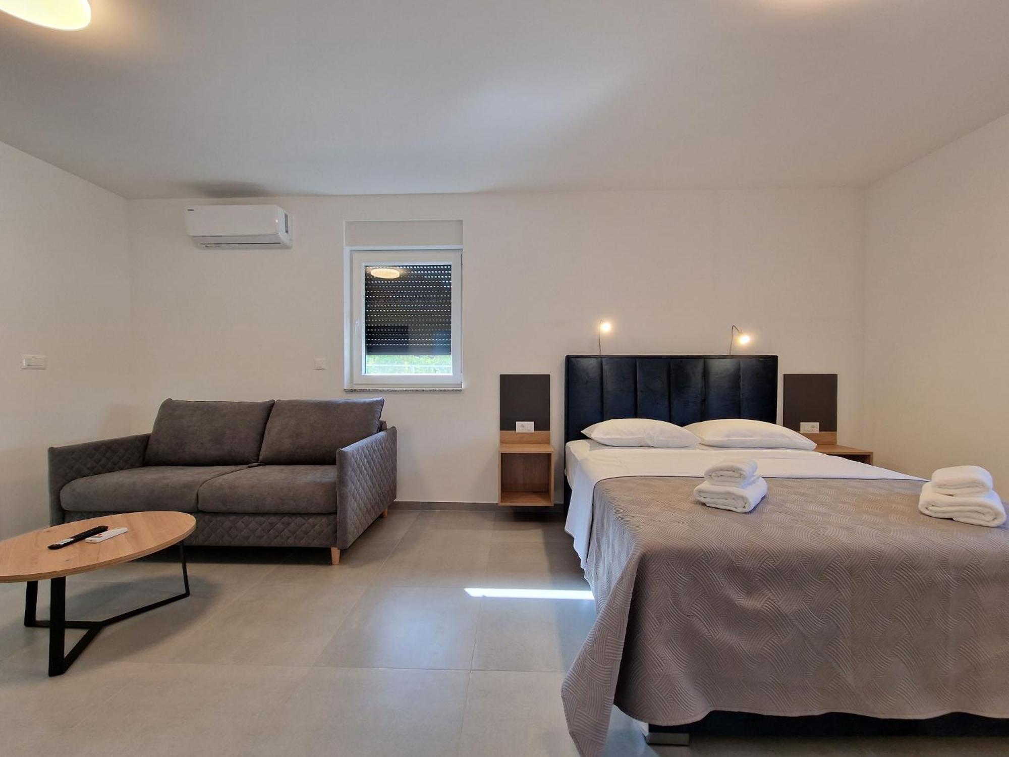 Apartments Okit Vodice Rum bild